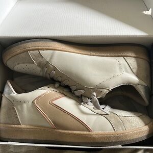 EUC SHU SHOP SALMA GOLD SNEAKERS SIZE 11